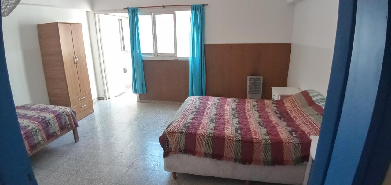 Rafa House Hostal *