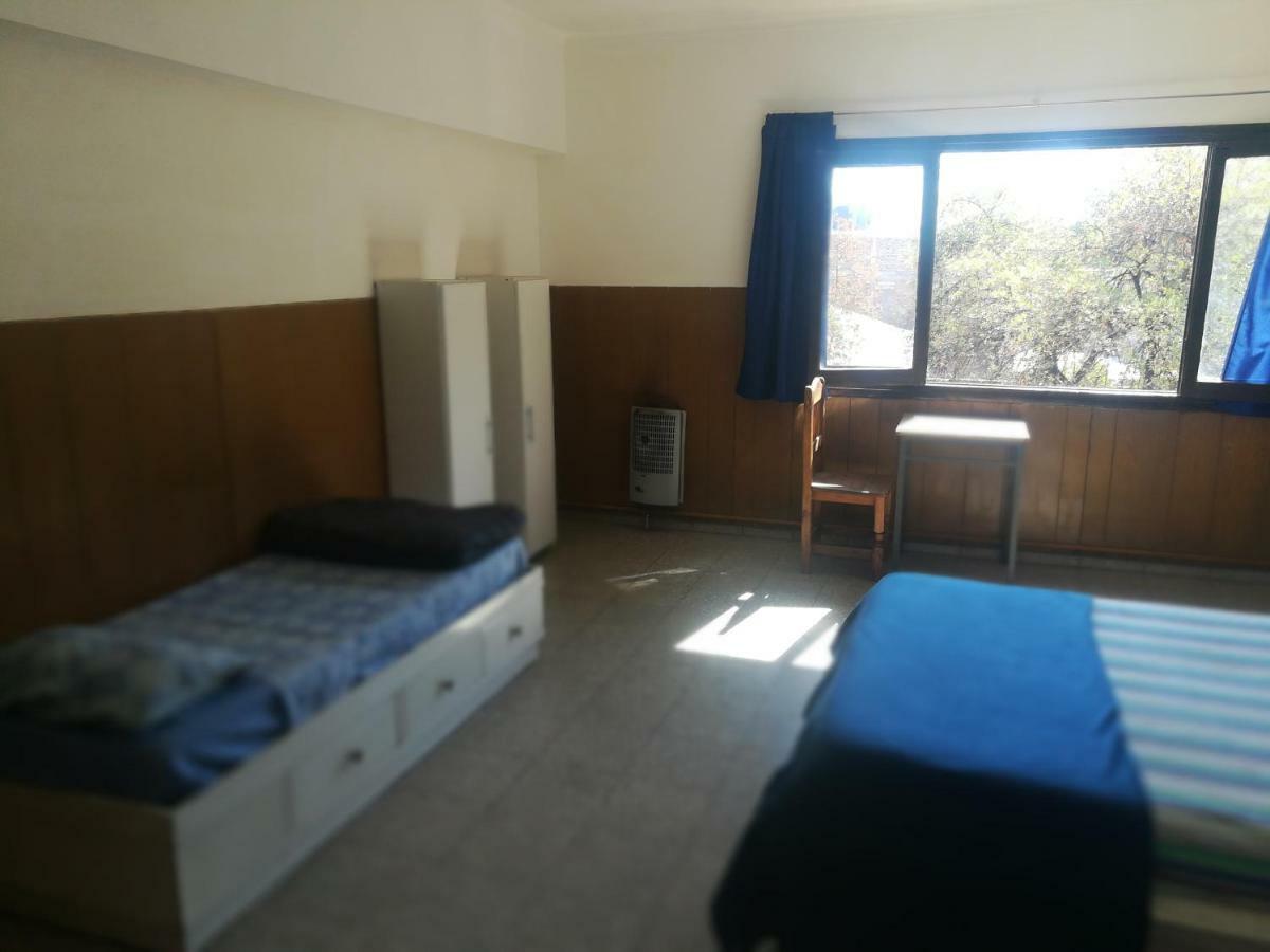 Rafa House Hostal *